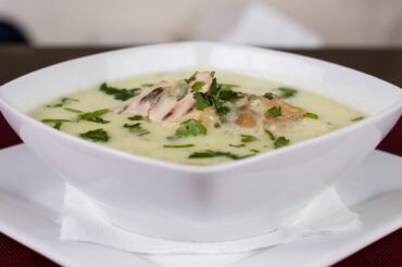 Греческий куриный суп "Авголемоно"