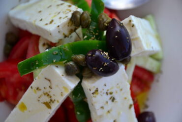 Таверна на острове Наксос, Науса, греческий салат