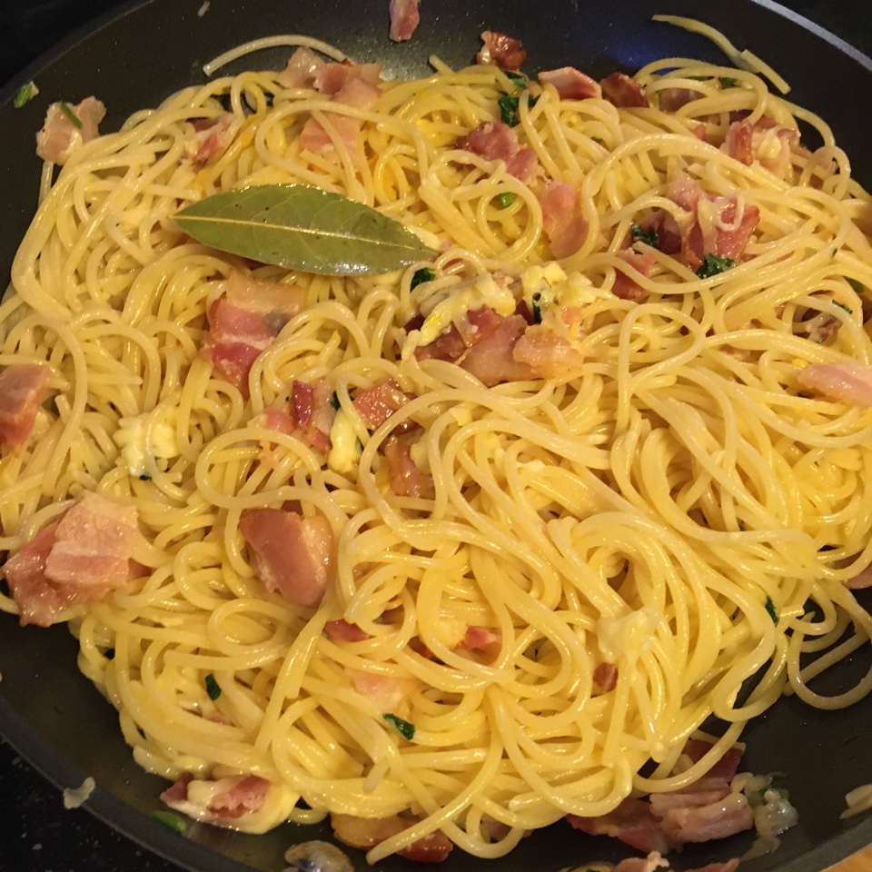 Спагетти карбонара по-римски