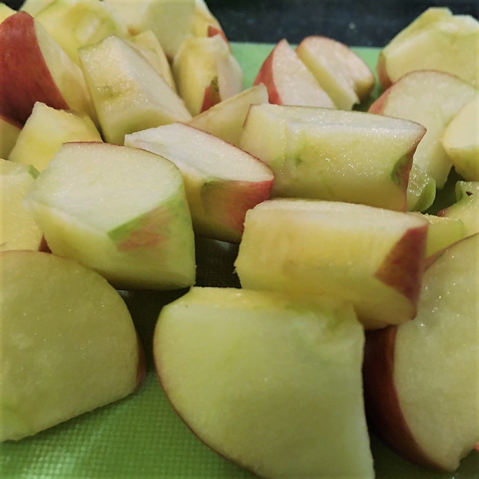 Утка фаршированная яблоками с картофелем и подберезовиками